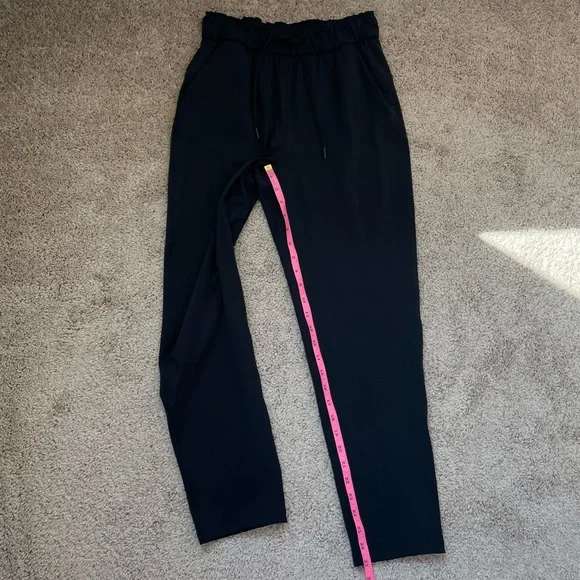 Lululemon Women’s Keep Moving Pant 7/8 High-Rise in Black Size 6 Style W5DCFS